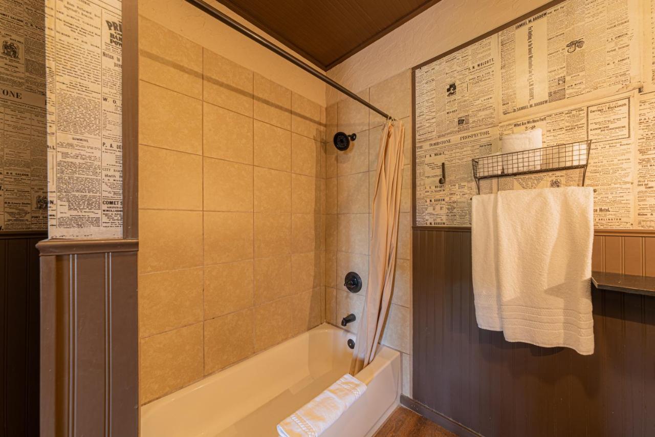 -Pet Friendly- Miners Cabin #6 - King Bed With Private Balcony Tombstone Exterior photo