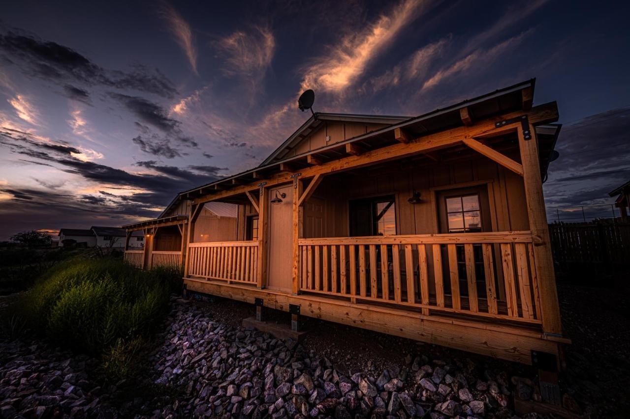 -Pet Friendly- Miners Cabin #6 - King Bed With Private Balcony Tombstone Exterior photo