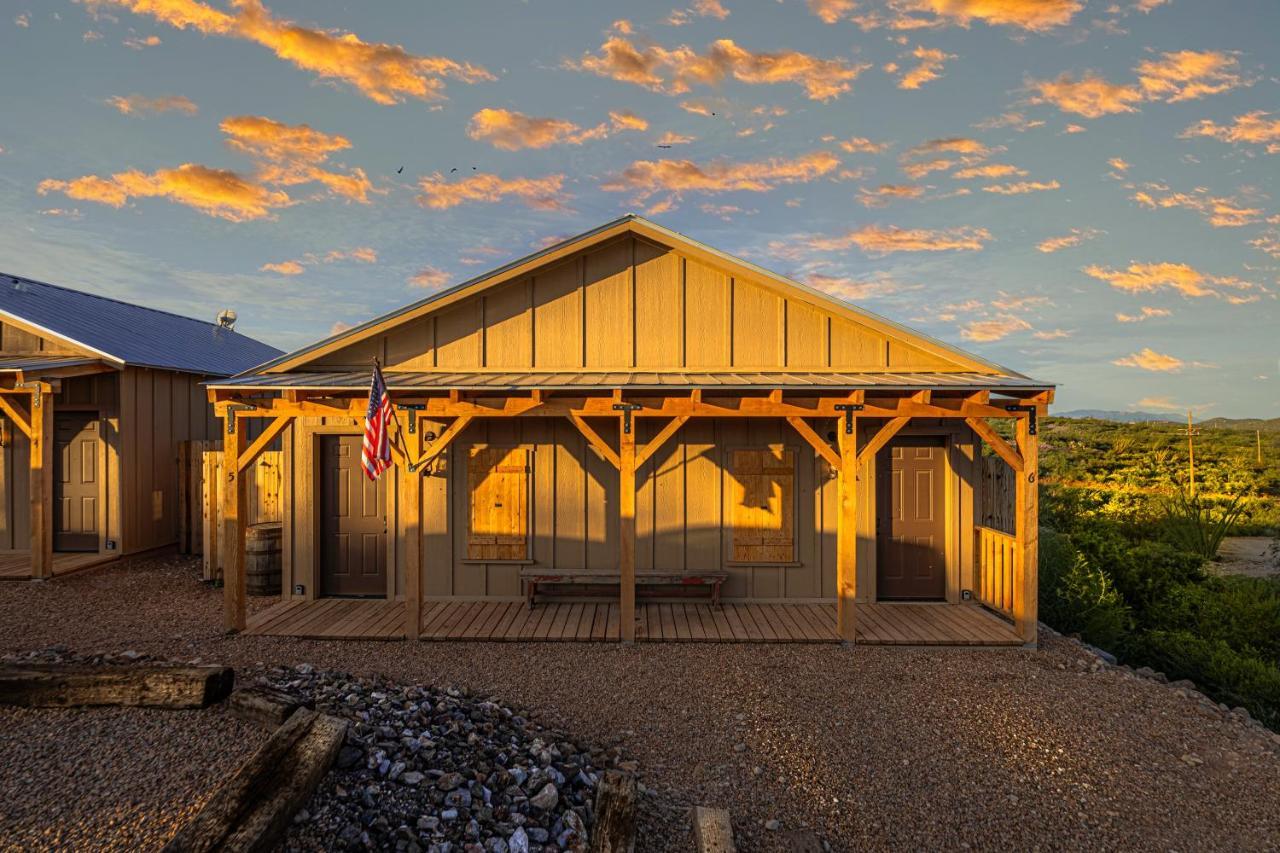 -Pet Friendly- Miners Cabin #6 - King Bed With Private Balcony Tombstone Exterior photo